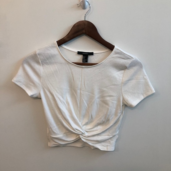 Forever 21 Tops - Forever 21 Crop Top